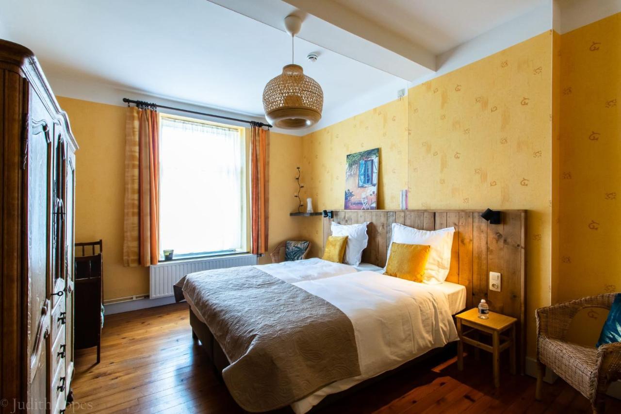Maison Spacieuse Unifamiliale. Gite La Clochette บาสตาญ ภายนอก รูปภาพ